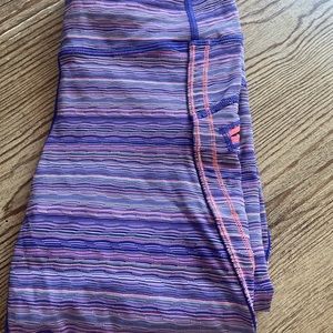 Size 6 lululemon running capris